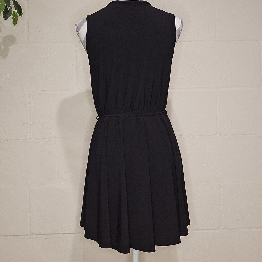 White Birch Women's Romper Sleeveless Wrap Style V-neck Stretch Black Size Small - Picture 3 of 10
